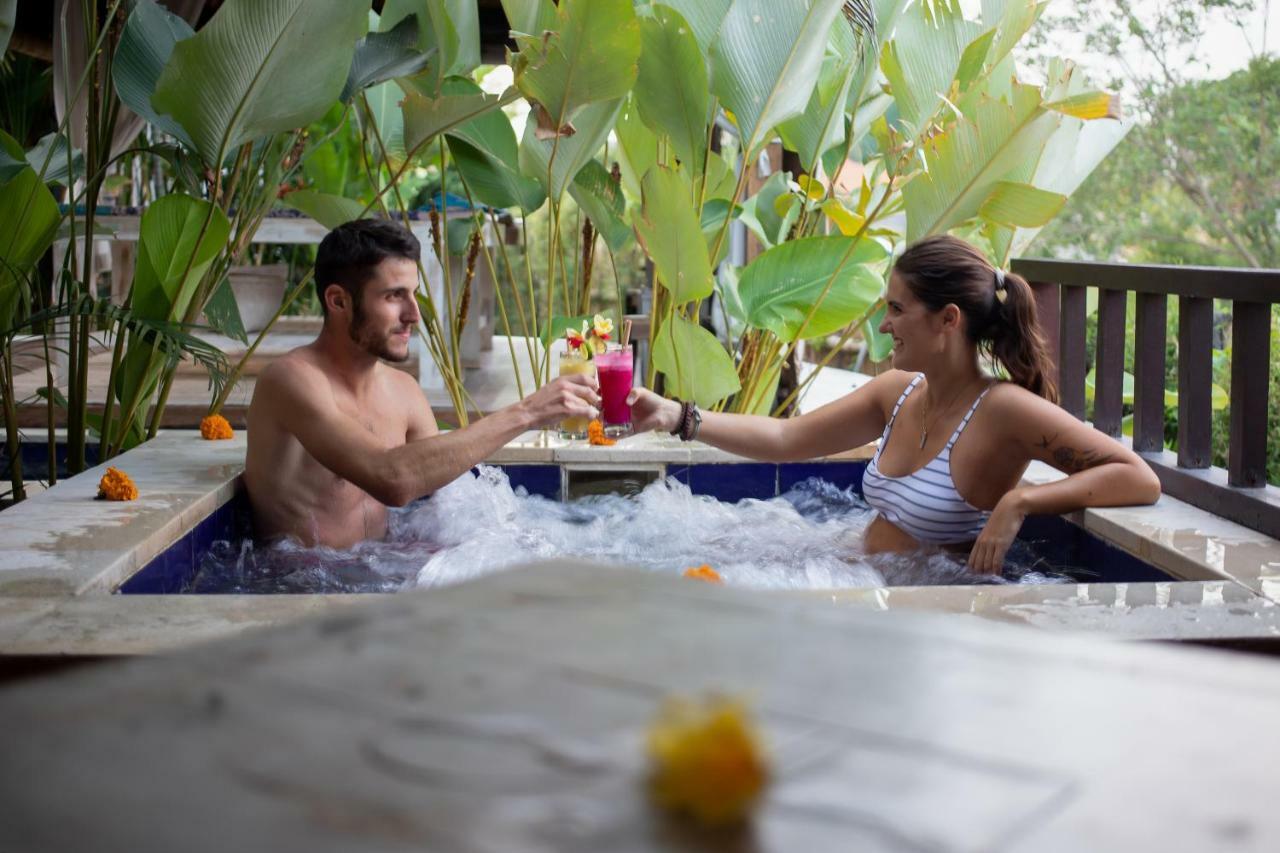 Hotel United Colors Of Bali Canggu Zewnętrze zdjęcie